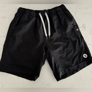 Vuori Men’s Kore Short 7” with liner